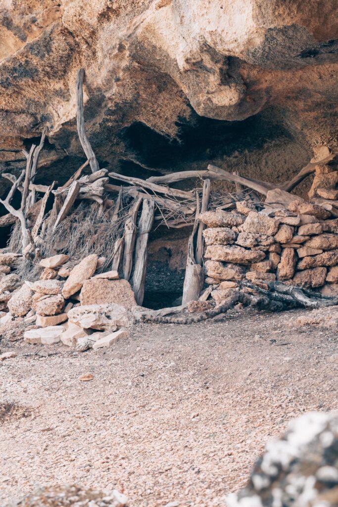 Ovili dei pastori lungo il trekking per arrivare a Cala Goloritzé